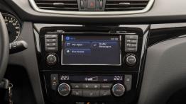 Nissan Qashqai II dCi (2014) - ekran systemu multimedialnego