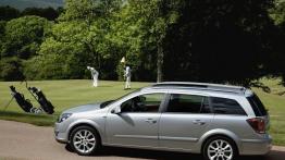 Opel Astra H Kombi 1.6 ECOTEC 115KM 85kW 2006-2013