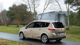 Renault Scenic III Grand Facelifting 2013 - widok z tyłu