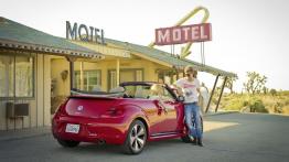 Volkswagen Beetle Cabrio 2013 - widok z tyłu