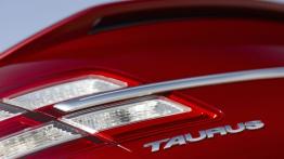 Ford Taurus SHO 2013 - emblemat