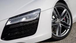 Audi R8 V8 Coupe Facelifting (2013) - zderzak przedni