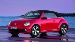 Volkswagen Beetle Cabrio 2013 - widok z przodu