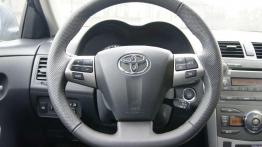 Czy warto kupić: używana Toyota Corolla X (2006-2013)