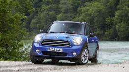 Mini Cooper Countryman ALL4 (2013) - widok z przodu