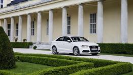Audi A3 III Limousine (sedan 2013) - prawy bok