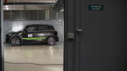 Mini Countryman JCW ALL4 Dakar 2013 - lewy bok