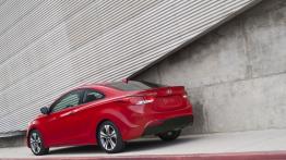 Hyundai Elantra Coupe 2013 - widok z tyłu