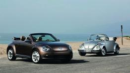 Volkswagen Beetle Cabrio 2013 - widok z przodu