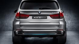 BMW X5 eDrive Concept (2013) - tył - reflektory wyłączone