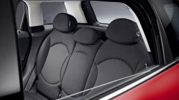 Mini Countryman Facelifting - tylna kanapa