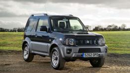 Suzuki Jimny Facelifting (2013) - widok z przodu