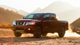 Nissan Titan 2013 - lewy bok
