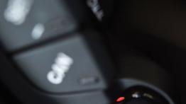 Aston Martin Vanquish Centenary Edition (2013) - sterowanie w kierownicy