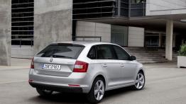 Skoda Rapid Spaceback (2013) - widok z tyłu