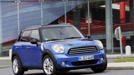 Mini Cooper Countryman ALL4 (2013) - widok z przodu