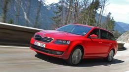 Skoda Octavia III Kombi TSI (2013) - lewy bok