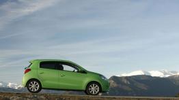 Mitsubishi Space Star II (2013) - prawy bok