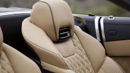 Mercedes SL 65 AMG 2013 - zagłówek na fotelu kierowcy, widok z przodu