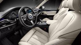 BMW X5 eDrive Concept (2013) - widok ogólny wnętrza z przodu