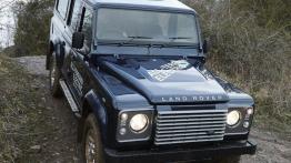 Land Rover Defender Electric Concept (2013) - widok z przodu