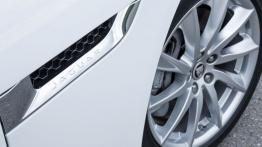 Jaguar F-Type V6 Polaris White (2013) - koło