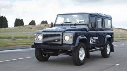 Land Rover Defender Electric Concept (2013) - widok z przodu