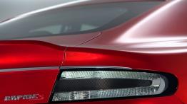 Aston Martin Rapide S (2013) - prawy tylny reflektor - wyłączony