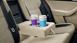 Skoda Rapid Spaceback (2013) - podłokietnik tylny