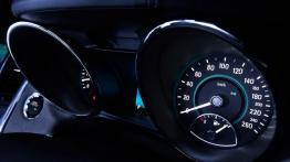 Holden VF Commodore Calais V Concept (2013) - prędkościomierz