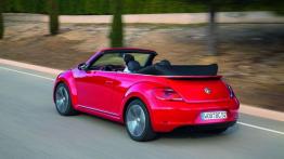 Volkswagen Beetle Cabrio 2013 - widok z tyłu
