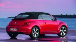 Volkswagen Beetle Cabrio 2013 - widok z tyłu