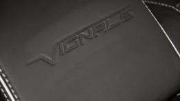 Ford Mondeo Vignale Concept (2013) - zagłówek na tylnej kanapie