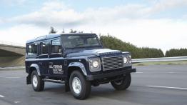 Land Rover Defender Electric Concept (2013) - widok z przodu