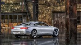 Mercedes klasy S Coupe Concept (2013) - widok z tyłu