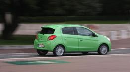 Mitsubishi Space Star II (2013) - widok z tyłu