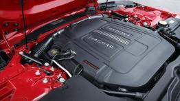 Jaguar F-Type V8S Salsa Red - maska otwarta