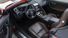 Jaguar F-Type V6S Italian Racing Red - pełny panel przedni