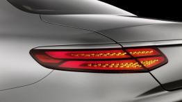 Mercedes klasy S Coupe Concept (2013) - lewy tylny reflektor - włączony