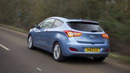 Hyundai i30 II Hatchback 3d (2013) - widok z tyłu