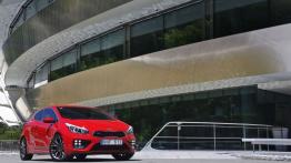 Kia pro_ceed II GT (2013) - widok z przodu