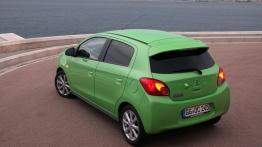 Mitsubishi Space Star II (2013) - widok z tyłu