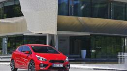 Kia pro_ceed II GT (2013) - widok z przodu