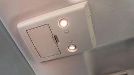 Nissan Titan 2013 - obszar nad lusterkiem wstecznym