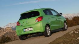 Mitsubishi Space Star II (2013) - widok z tyłu