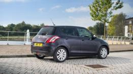Suzuki Swift V Hatchback 5d Facelifting (2013) - widok z tyłu