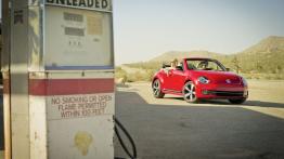 Volkswagen Beetle Cabrio 2013 - widok z przodu