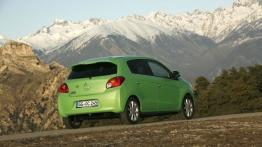 Mitsubishi Space Star II (2013) - widok z tyłu