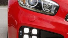 Kia pro_ceed II GT (2013) - prawy przedni reflektor - wyłączony