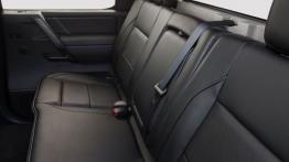 Nissan Titan 2013 - tylna kanapa